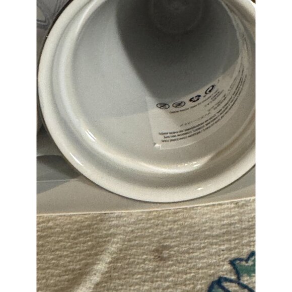 Disney Stoneware Tumblers 14 Oz With Mickey & Minnie Winter Design Blue & White - Picture 4 of 10